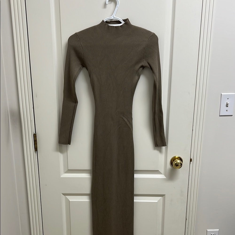 Maxi Mock Neck Long Sleeve Sweater Dress with Slit | Size S Light Brown